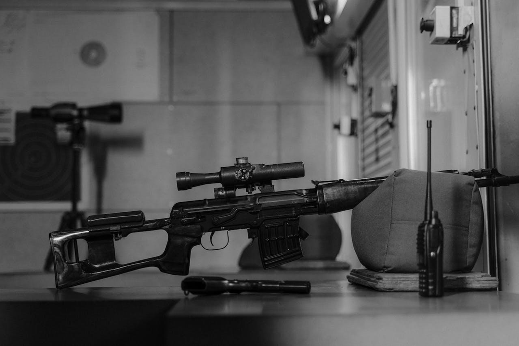 Navigating the Differences Between Rifles and Pistols